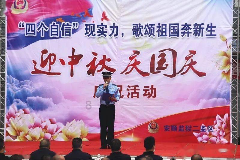救援受困的小恐龙
