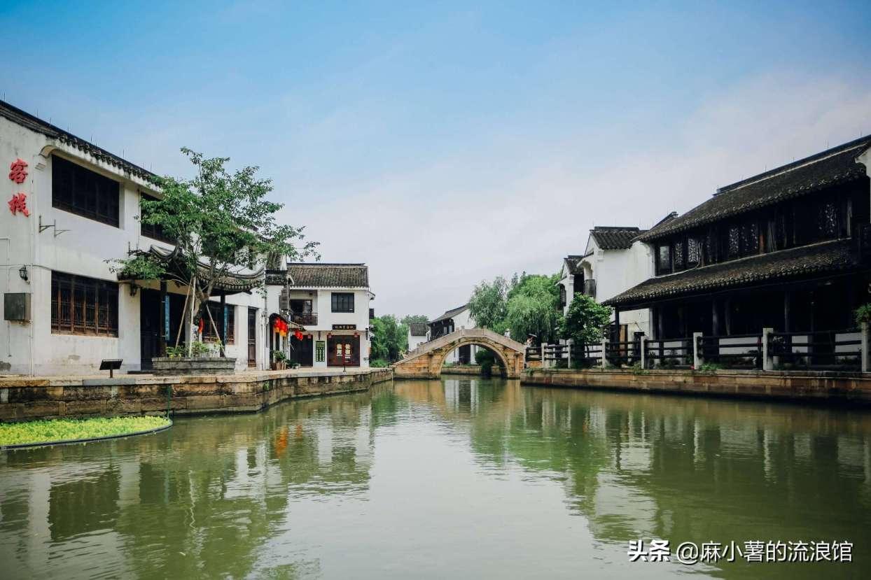 这支社区银发编织队 一钩一挑小技巧走向志愿服务大舞台！